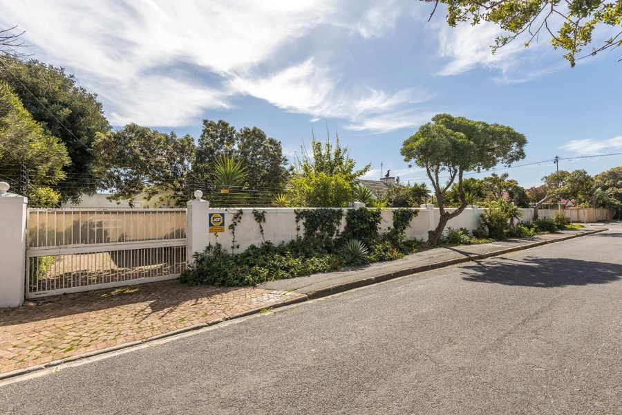 4 Bedroom Property for Sale in Milnerton Western Cape